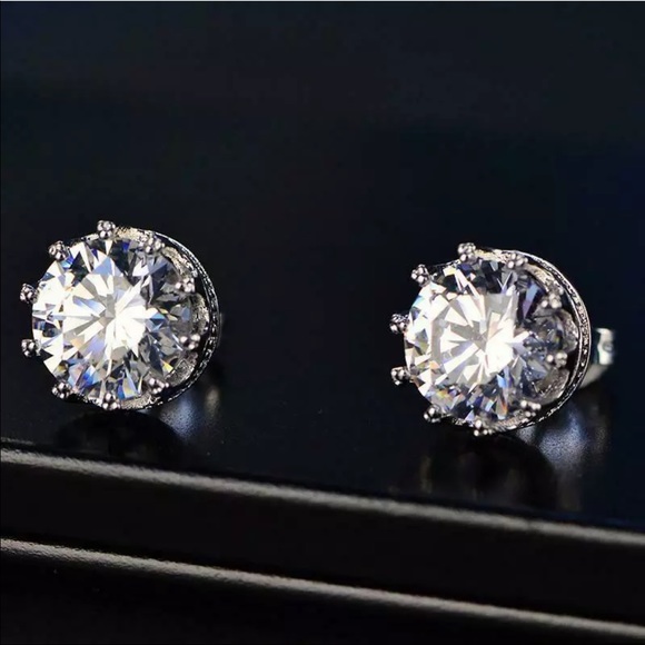 Swarovski Crystals Stud Earrings 14k White Gold, NICE EARRINGS, CUTE EARRINGS - Picture 3 of 8